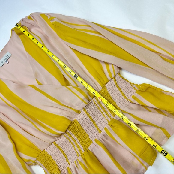 WAYF Smocked Peplum Faux Wrap Long Balloon Sleeve Blouse Size Medium - Picture 5 of 12